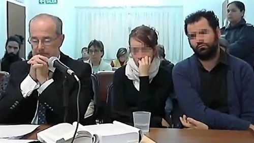 Neuquén: una beba murió en un parto casero y sus padres fueron imputados