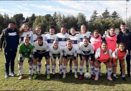 LRF - Damas - Deportivo Argentino venció a Racing y es puntero.  