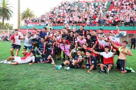 San Martín de Carhué se proclamó campeón de la liga regional en 1ra división. 