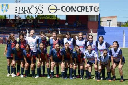 LRF - Damas Sub 15 - Las chicas de Peñarol ganaron y marchan 3ras.  